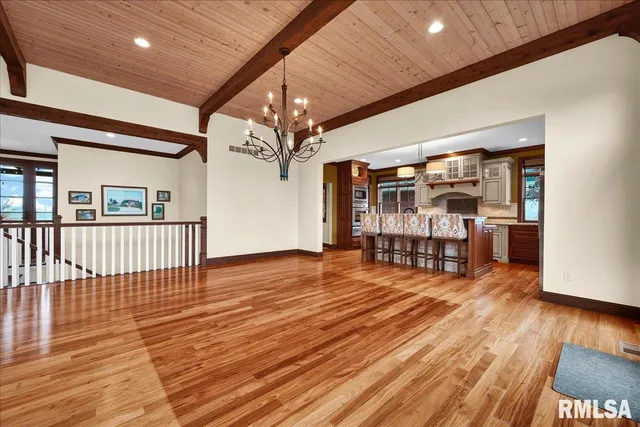 $899,500 | 23523 West Barrett Road, Elmwood, IL 61529