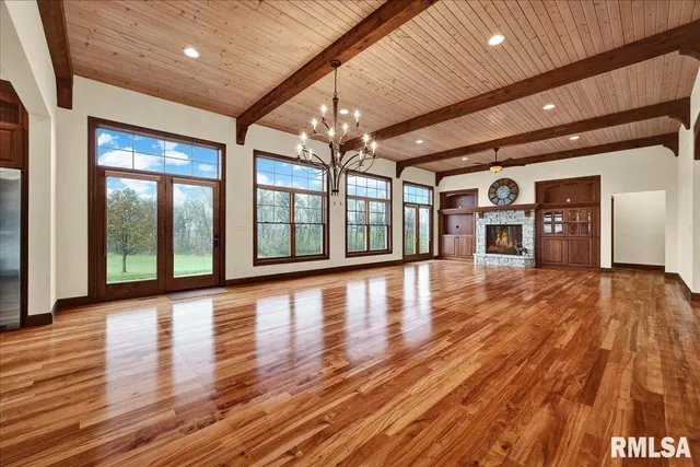 $899,500 | 23523 West Barrett Road, Elmwood, IL 61529