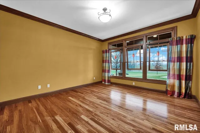 $899,500 | 23523 West Barrett Road, Elmwood, IL 61529