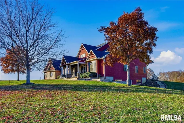 $899,500 | 23523 West Barrett Road, Elmwood, IL 61529