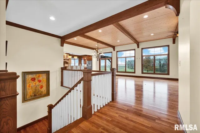 $899,500 | 23523 West Barrett Road, Elmwood, IL 61529