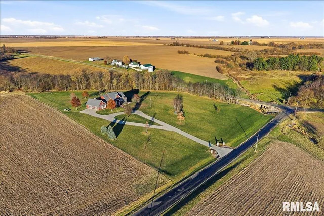 $899,500 | 23523 West Barrett Road, Elmwood, IL 61529