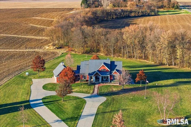 $899,500 | 23523 West Barrett Road, Elmwood, IL 61529