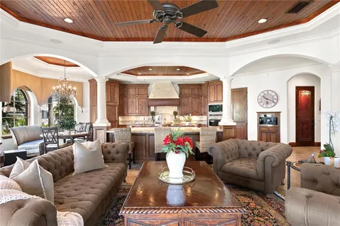 $6,495,000 | 25 West Spanish Main Street, Tampa, FL 33609