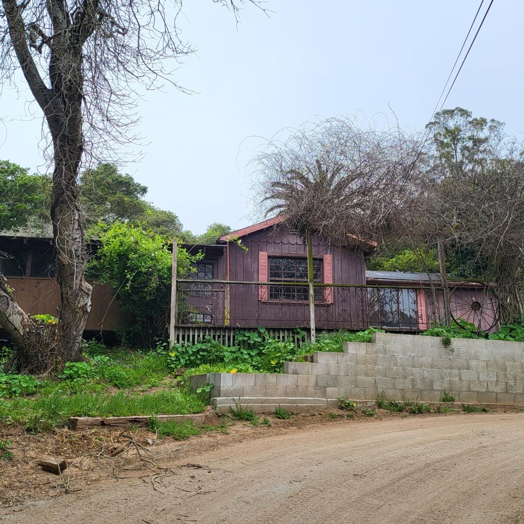 159 Strawberry Road Watsonville, CA 95076 - Photo 2 of 109 a view of a yard in front of a house