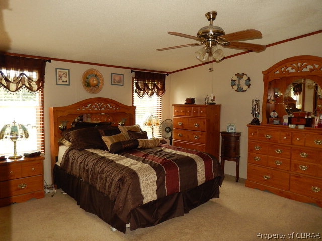 11607 Woods Cross Road Gloucester, VA 23061 - Photo 15 of 32