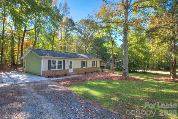 $1,700 | 1300 Sharon Drive, Waxhaw, NC 28173