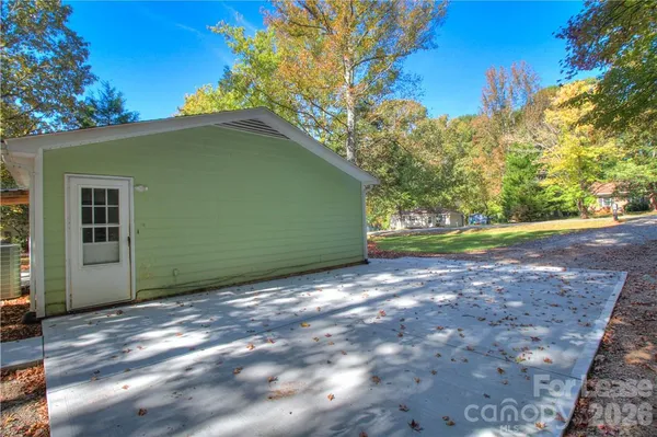 $1,700 | 1300 Sharon Drive, Waxhaw, NC 28173