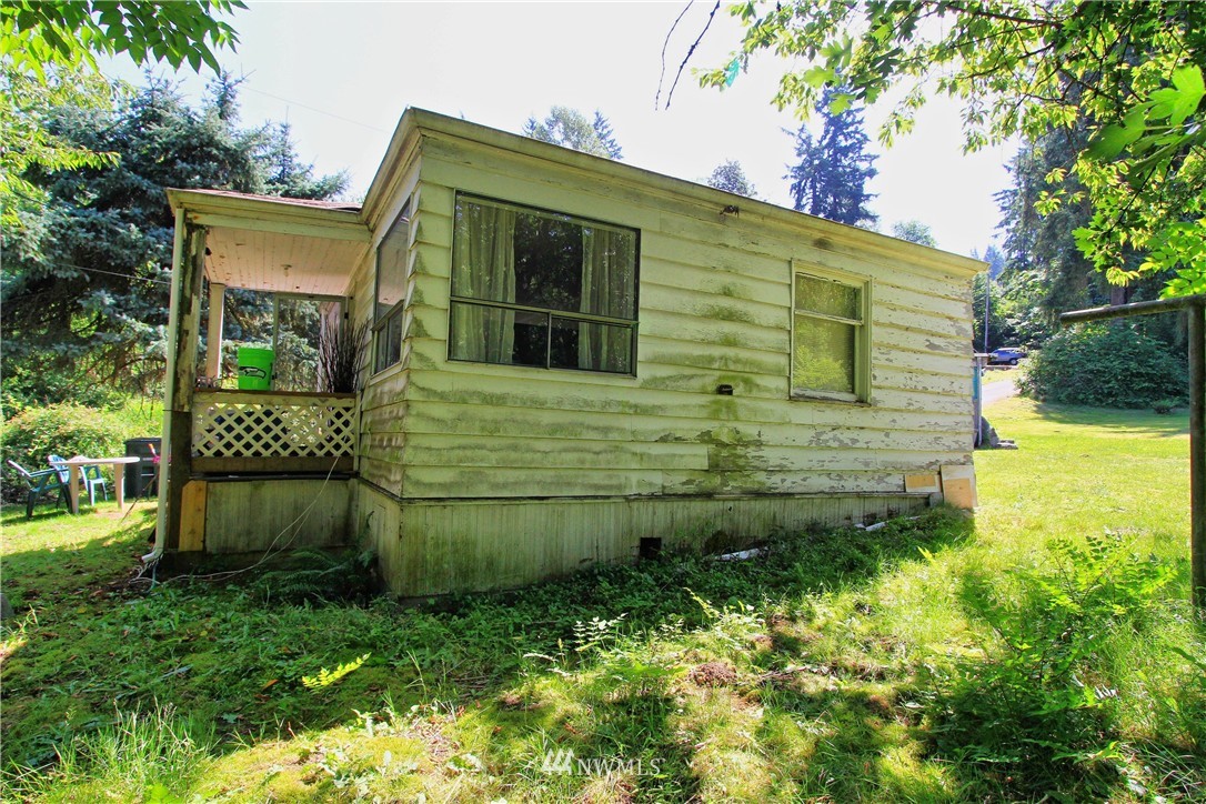 11325 East Riverside Drive Bothell, WA 98011 - Photo 4 of 5