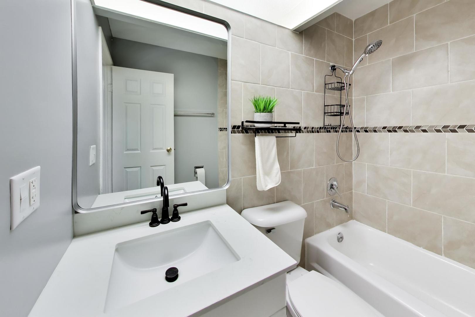 547 Norman Road Bolingbrook, IL 60440 - Photo 15 of 21 Gallery Image 15