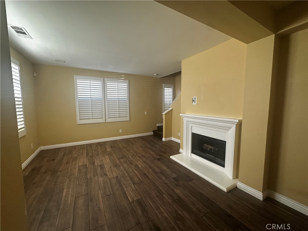 4175 Windspring Street Corona, CA 92883 - Photo 4 of 18 Living Room