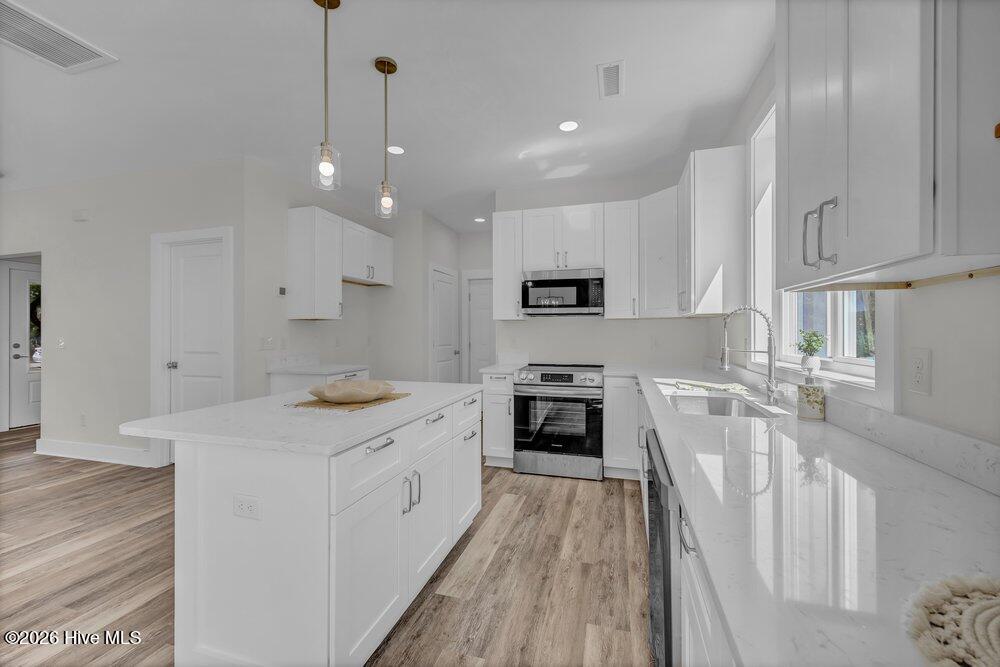 296 Charlestown Road Boiling Spring Lakes, NC 28461 - Photo 7 of 43 Kitchen