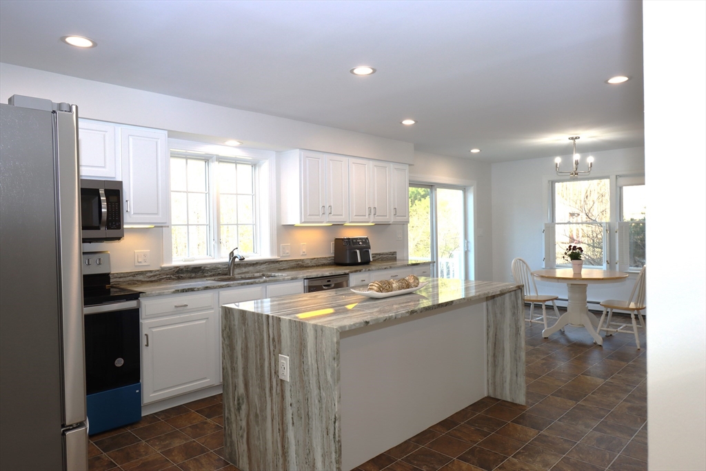 14 Pitcherville Road Hubbardston, MA 01452 - Photo 3 of 32 Gallery Image 3