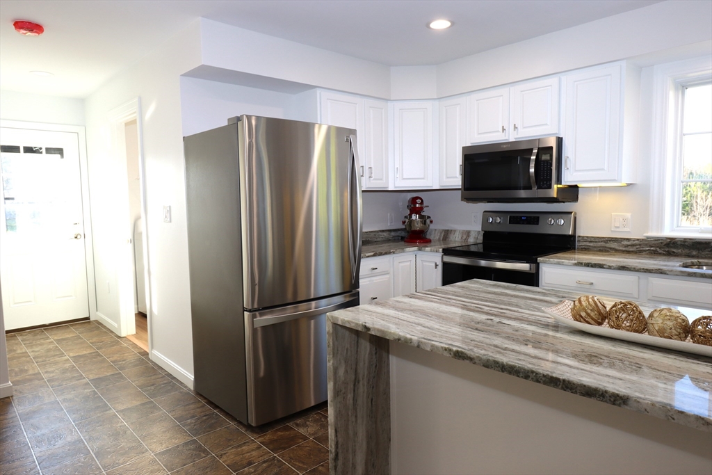 14 Pitcherville Road Hubbardston, MA 01452 - Photo 7 of 32 Gallery Image 7