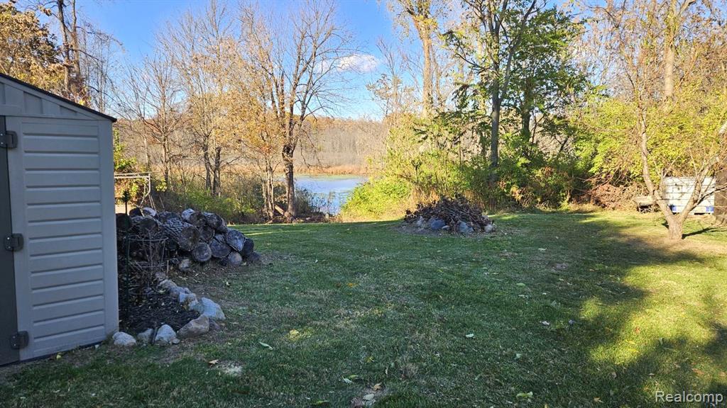 8466 Silver Lake Road Linden, MI 48451 - Photo 32 of 39 Gallery Image 32