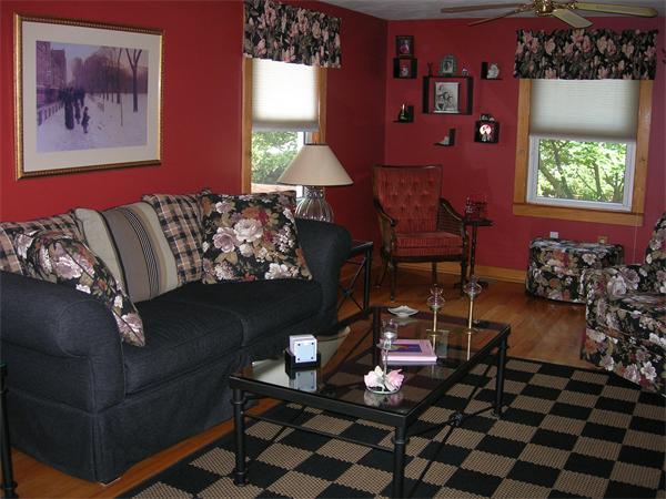 8 Gannett Road Natick, MA 01760 - Photo 4 of 19 Gallery Image 4