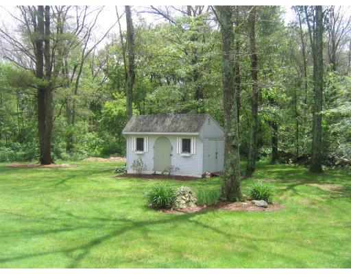 3 Bay Meadow Road Berkley, MA 02779 - Photo 4 of 10 Gallery Image 4