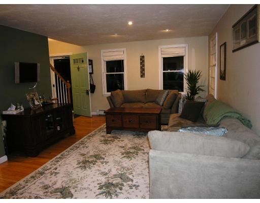 3 Bay Meadow Road Berkley, MA 02779 - Photo 8 of 10 Gallery Image 8
