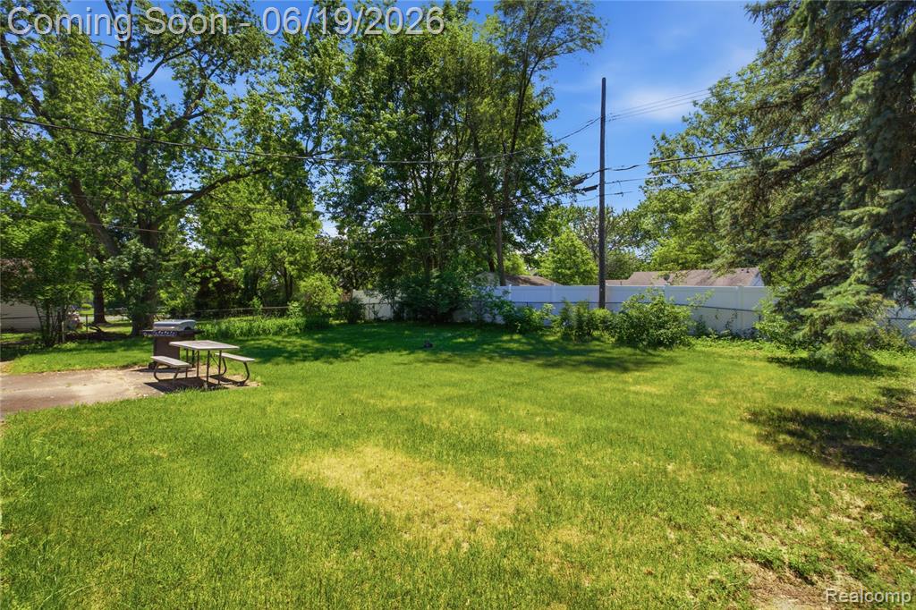 47395 Dequindre Road Rochester Hills, MI 48307 - Photo 14 of 19