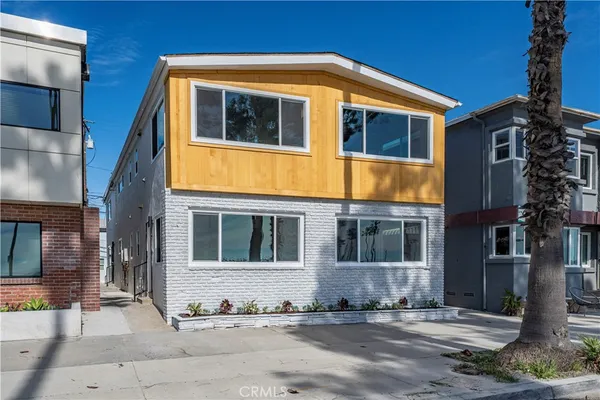 $3,195 | 5339 East Ocean Boulevard, Unit E, Long Beach, CA 90803