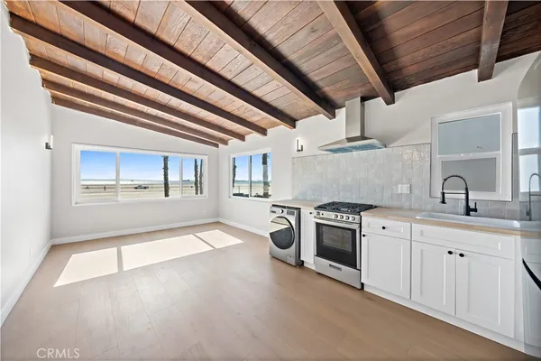 $3,195 | 5339 East Ocean Boulevard, Unit E, Long Beach, CA 90803