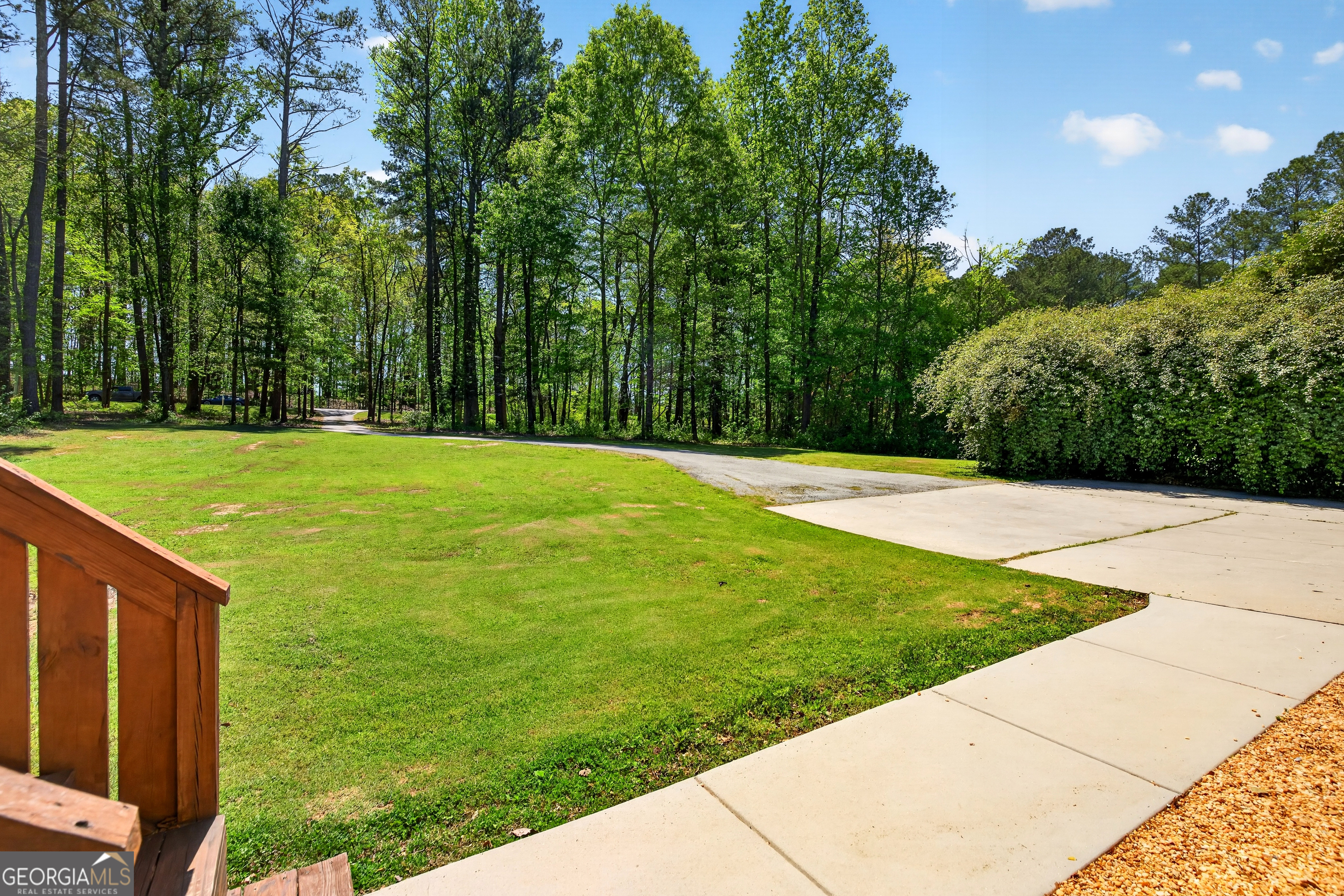 208 Thompson Road Tyrone, GA 30290 - Photo 11 of 62
