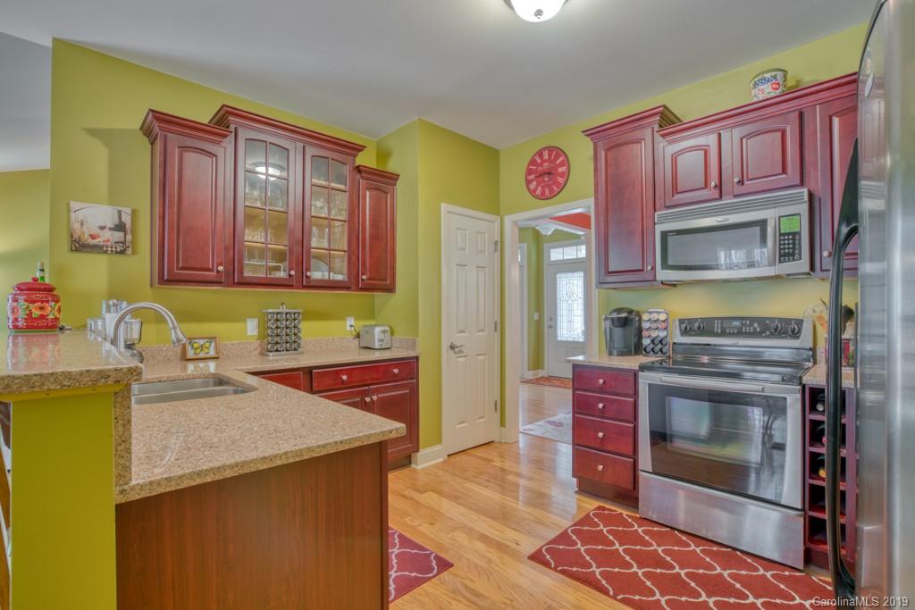 62 Renard Road Tryon, NC 28782 - Photo 14 of 27