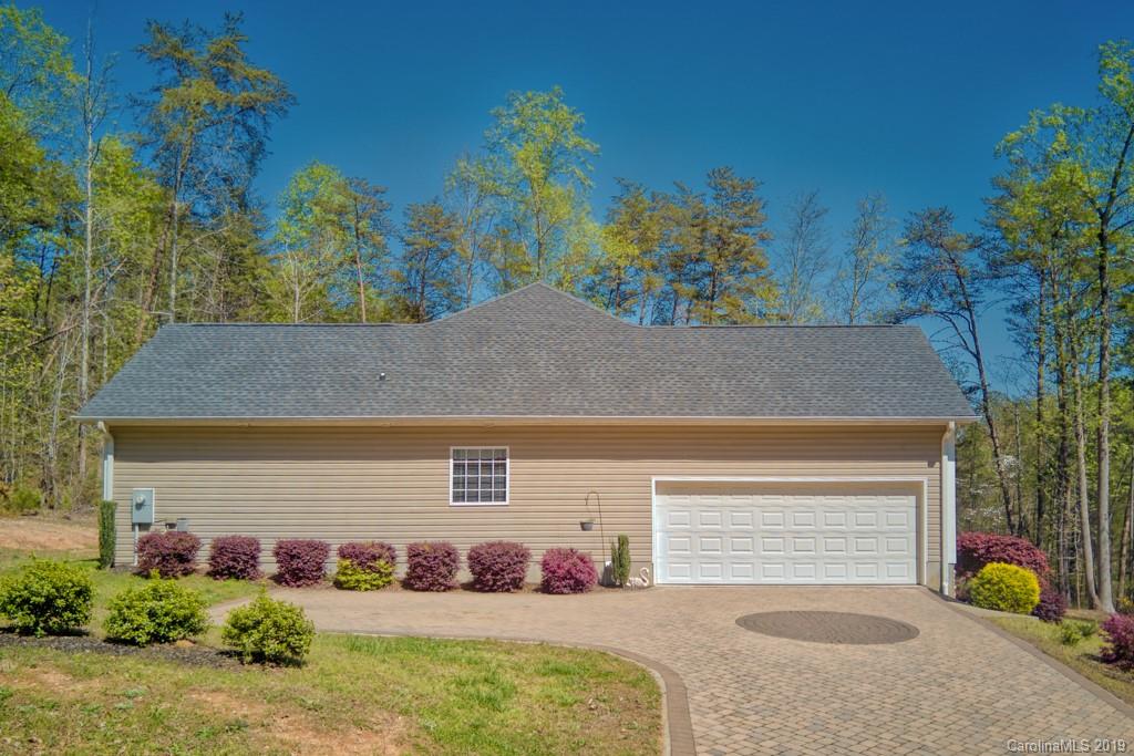 62 Renard Road Tryon, NC 28782 - Photo 3 of 27