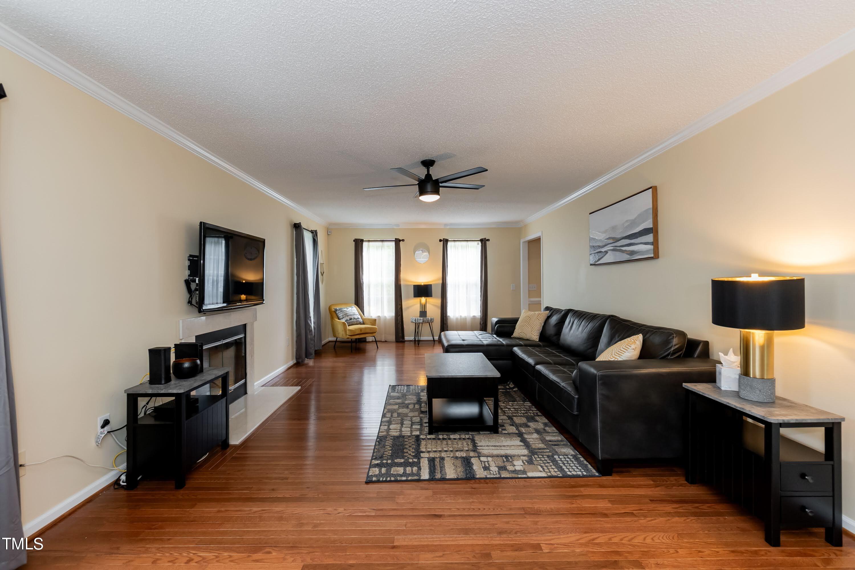 1068 Alderman Circle Raleigh, NC 27603 - Photo 5 of 17 Living 02