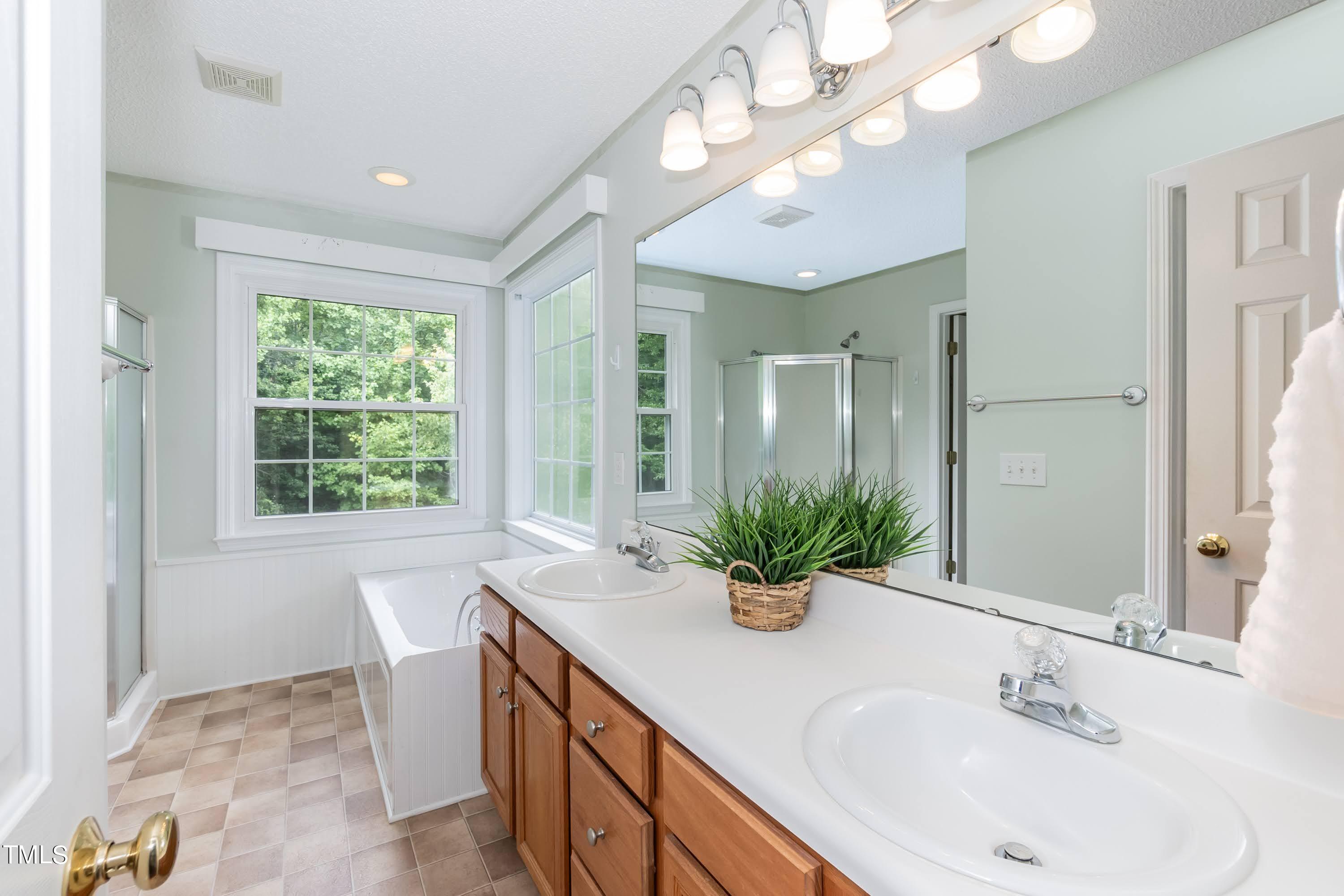 1068 Alderman Circle Raleigh, NC 27603 - Photo 8 of 17 Primary Bath 01