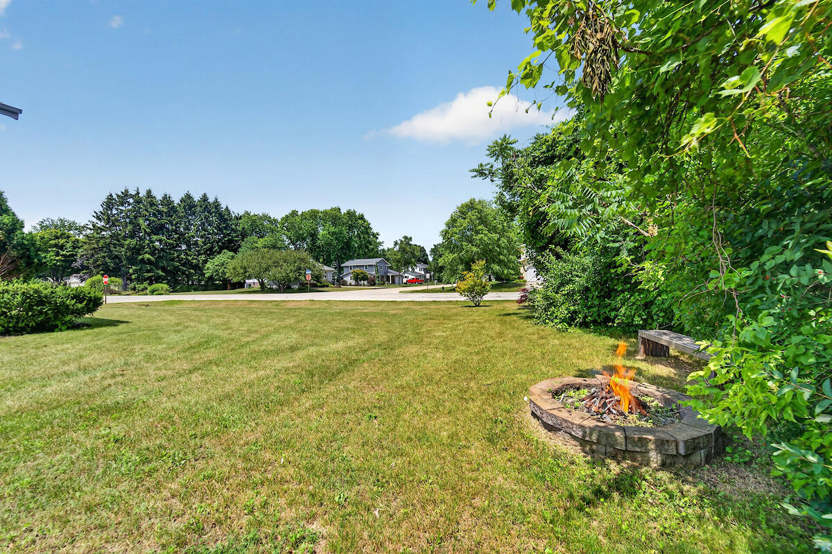 5417 Sandhill Road Caledonia, WI 53402 - Photo 24 of 29 Backyard