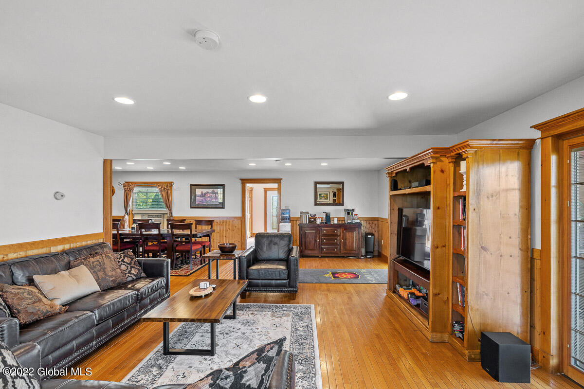 512 Belldons Road Amsterdam, NY 12010 - Photo 56 of 97 512 Belldons Road Amsterdam NY 034 MLS