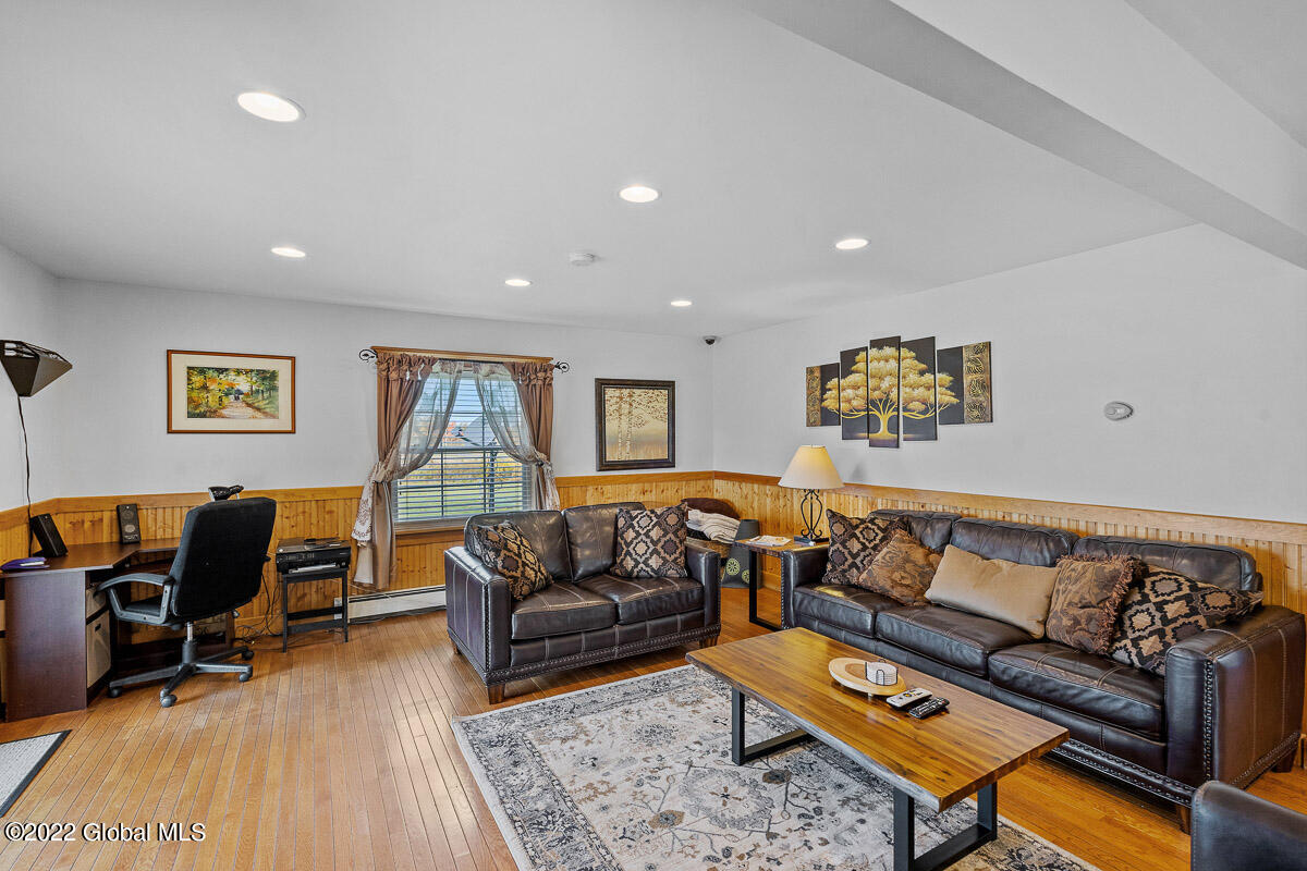 512 Belldons Road Amsterdam, NY 12010 - Photo 58 of 97 512 Belldons Road Amsterdam NY 031 MLS