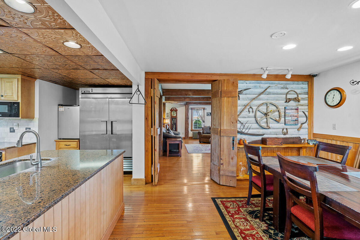 512 Belldons Road Amsterdam, NY 12010 - Photo 63 of 97 512 Belldons Road Amsterdam NY 041 MLS