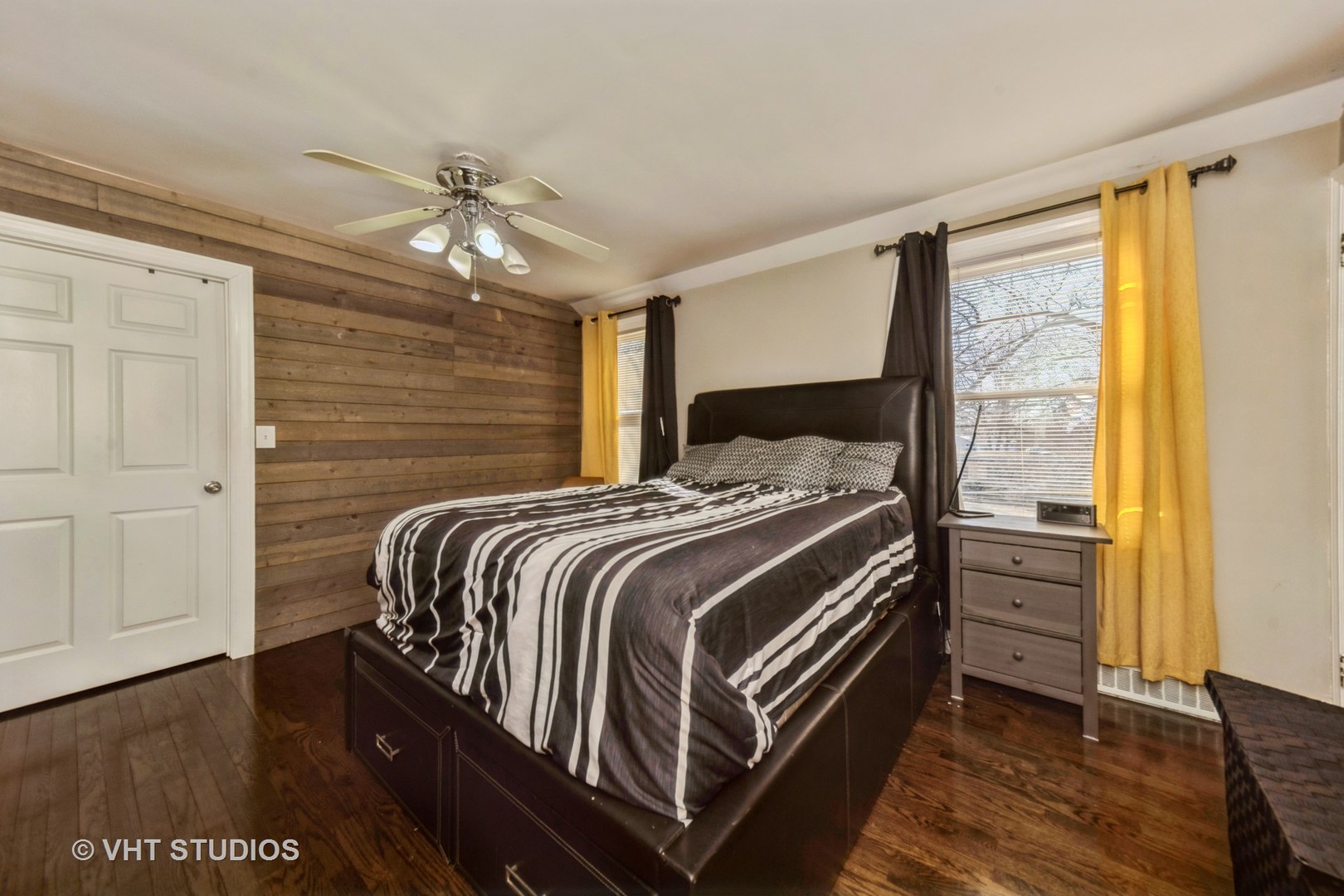 221 Cornwall Drive Crete, IL 60417 - Photo 16 of 26 a bedroom with a bed and a window