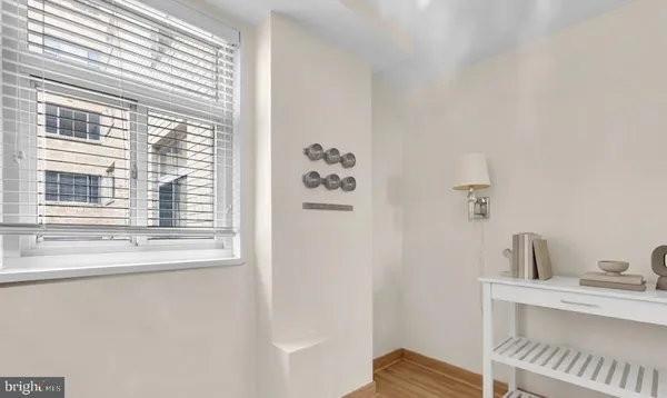 $298,000 | 2401 H Street Northwest, Unit 211, Washington, DC 20037
