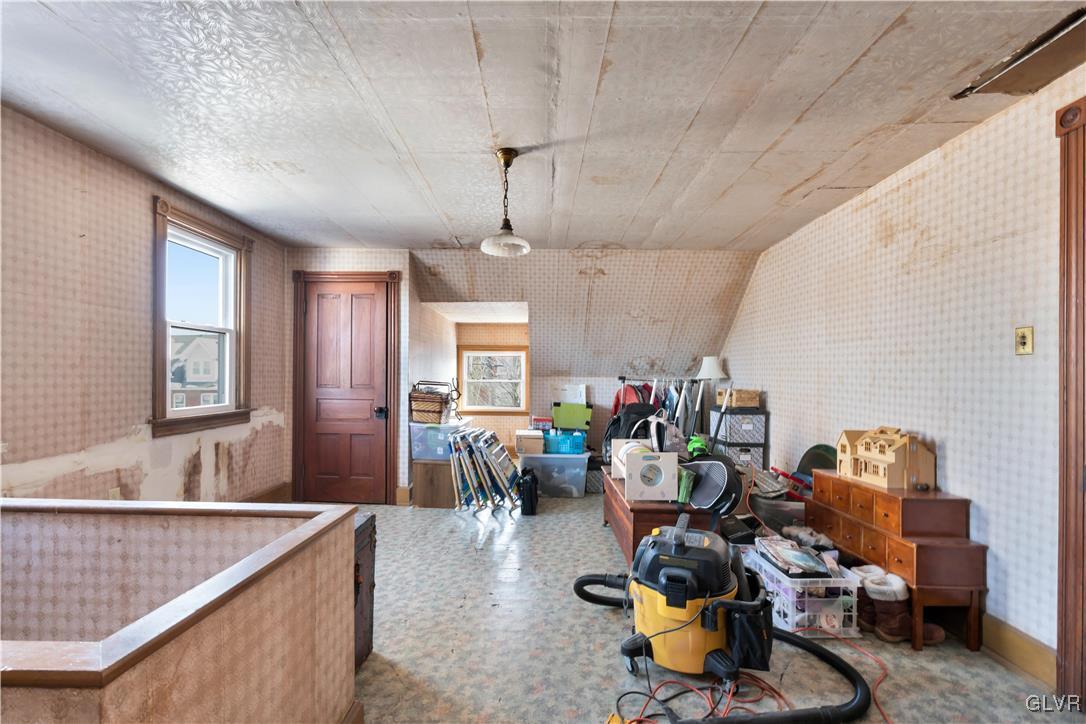 733 High Street Bethlehem, PA 18018 - Photo 26 of 37 Expandable Attic