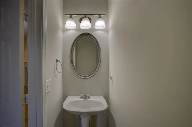 $2,100 | 2161 Meadow Peak Road, Duluth, GA 30097