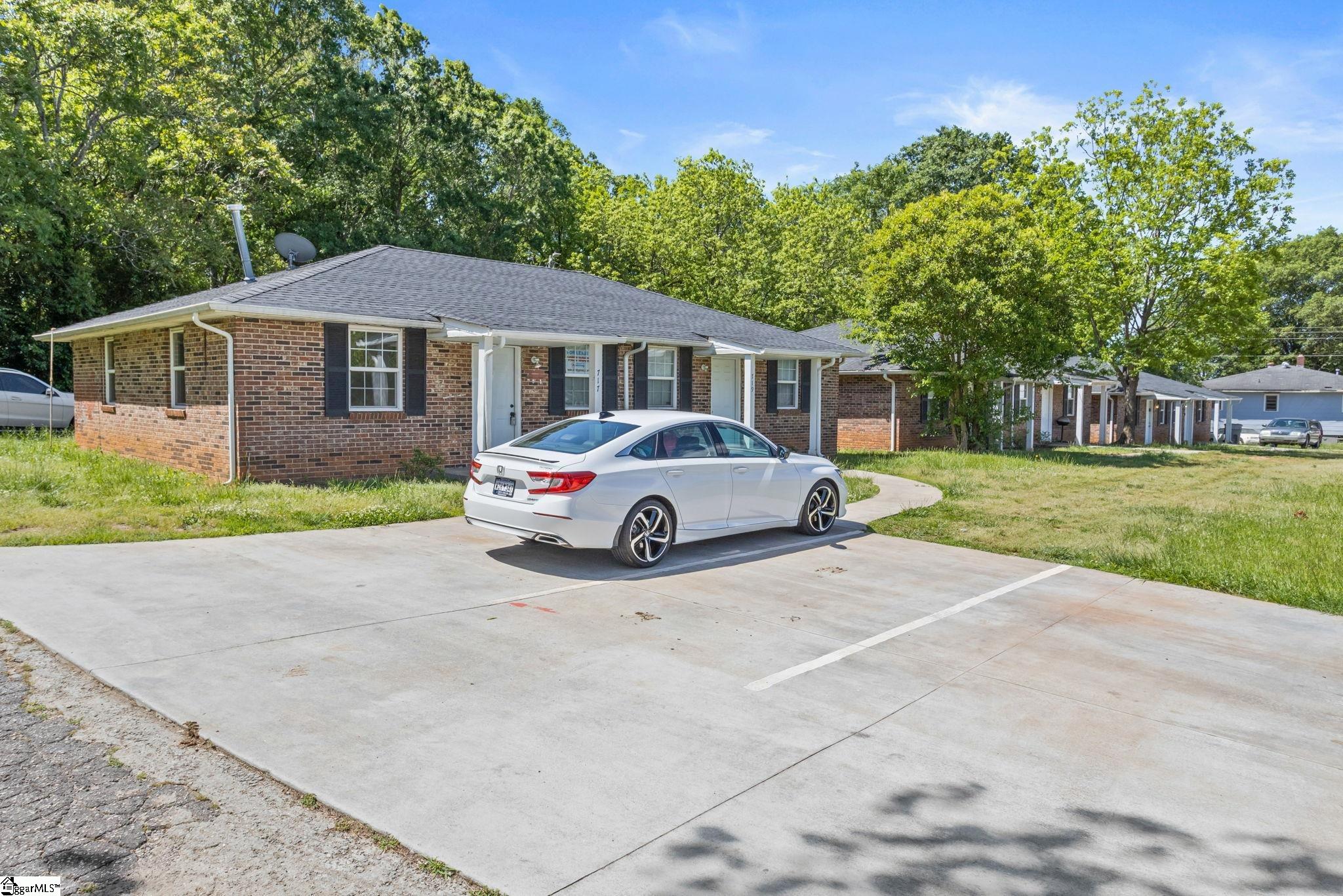 719 Burdine Road Anderson, SC 29624 - Photo 35 of 45 Gallery Image 35