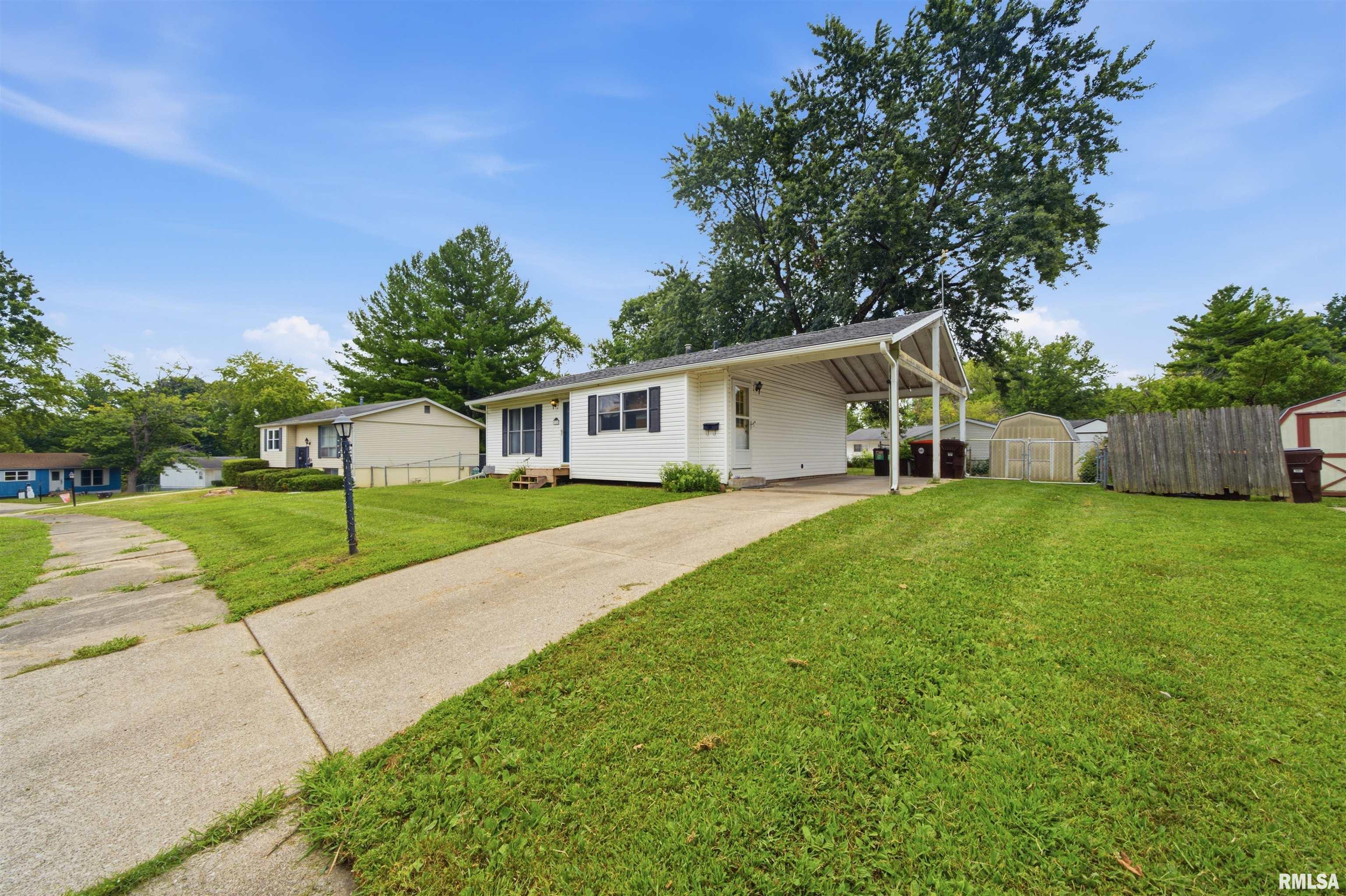 3706 West Lancer Road Peoria, IL 61615 - Photo 3 of 22 Gallery Image 3