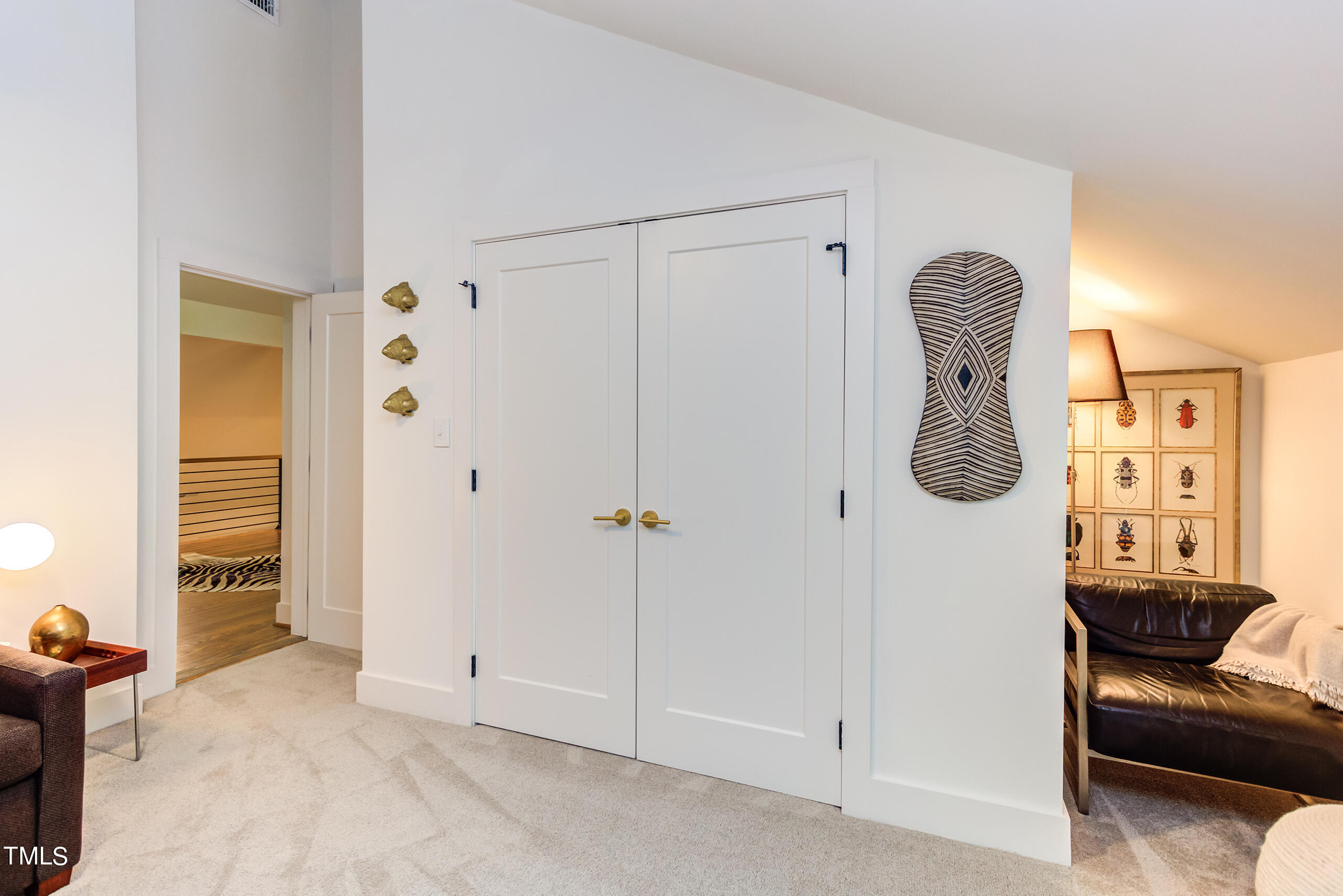2008 Ridgewood Road Chapel Hill, NC 27516 - Photo 40 of 73 a view of a livingroom with furniture and front door