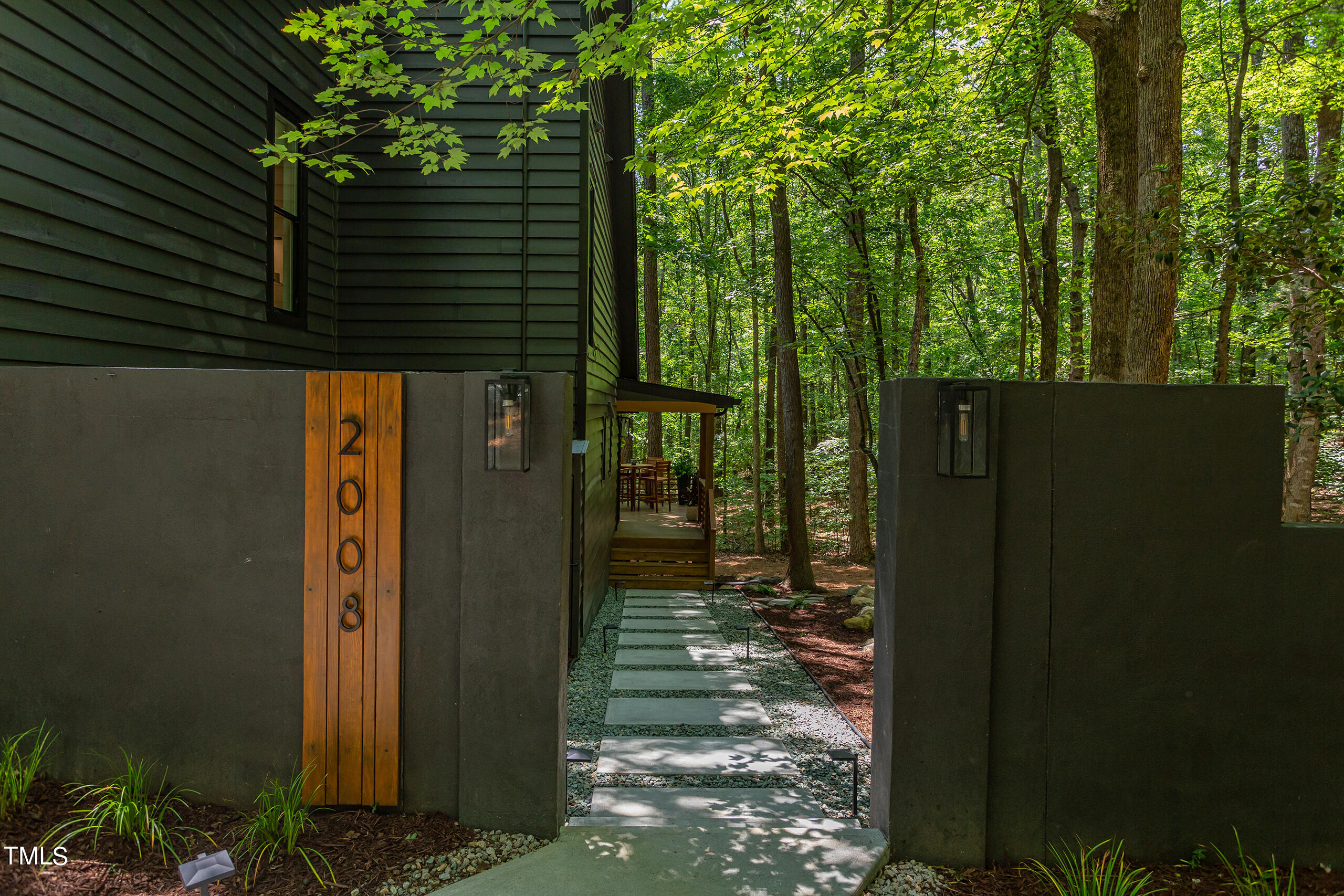 2008 Ridgewood Road Chapel Hill, NC 27516 - Photo 6 of 73 IMG_2939