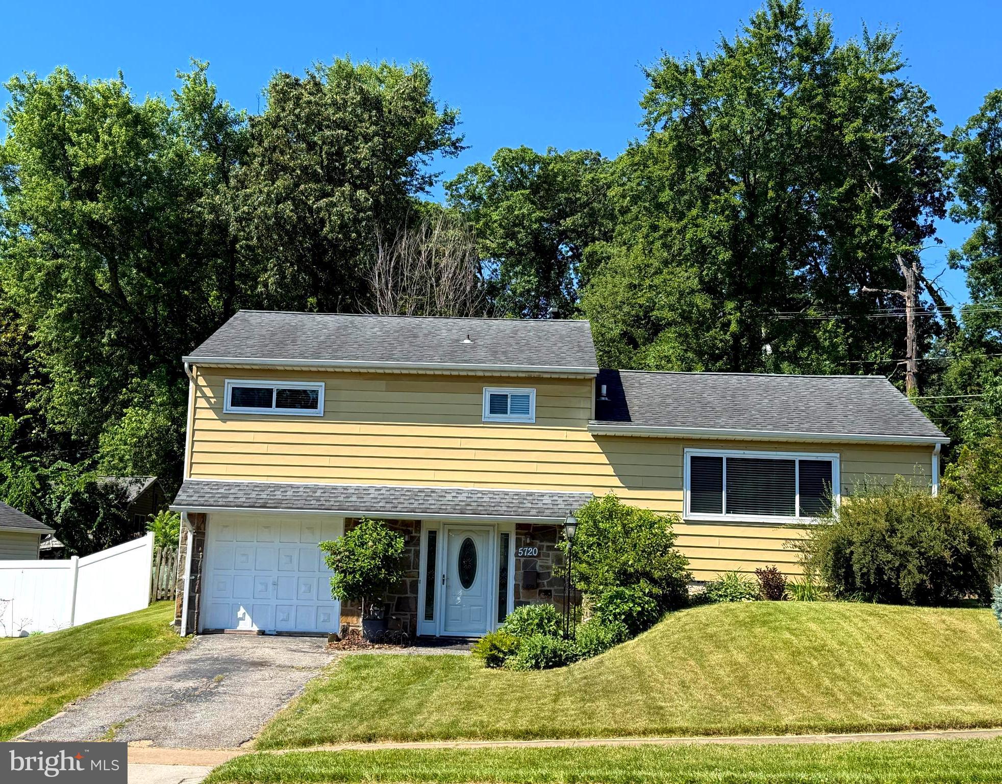 5720 Oakland Road Baltimore, MD 21227 - Photo 1 of 30