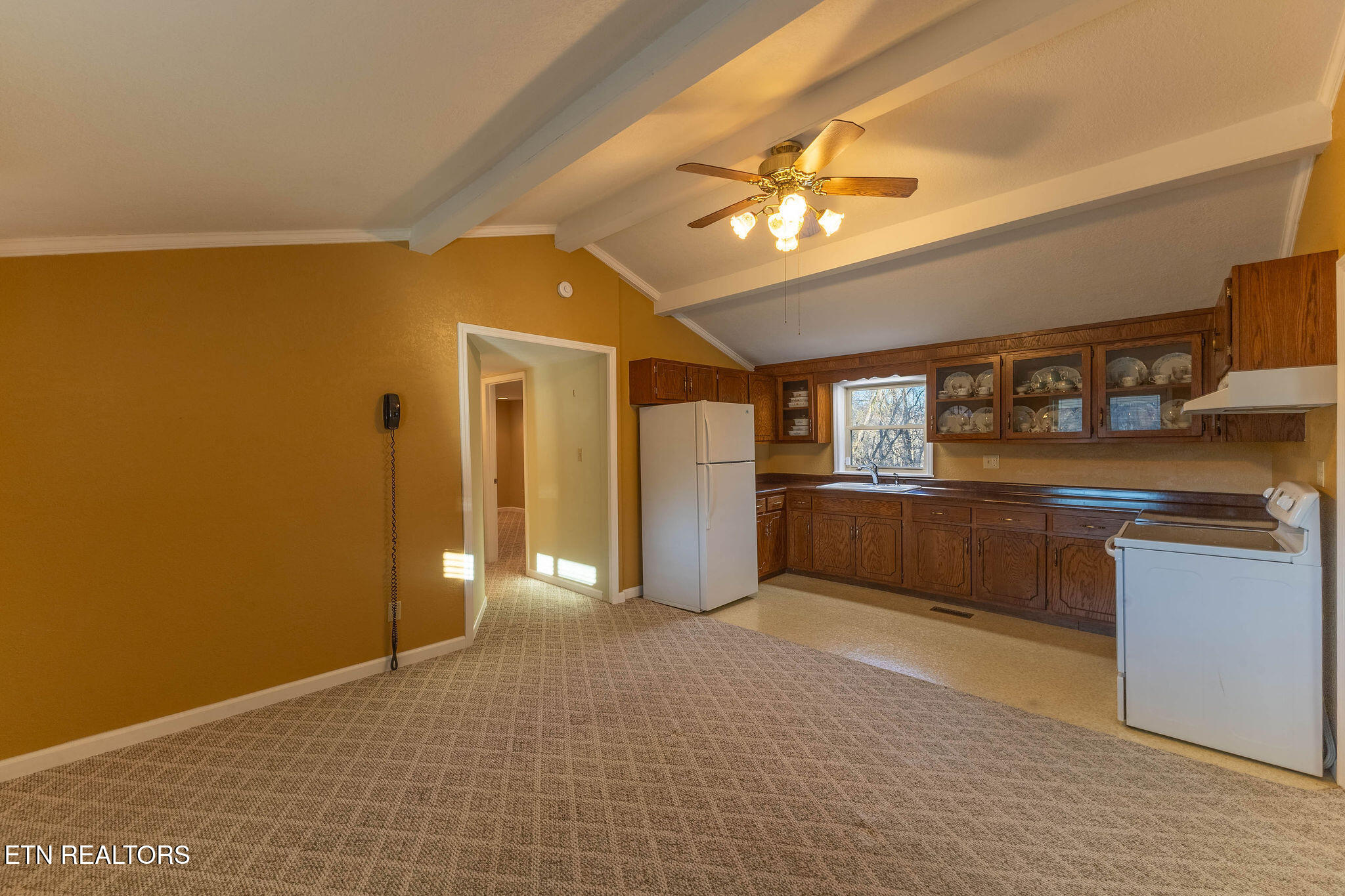 264 Mc Kinney Road Harriman, TN 37748 - Photo 21 of 38 Kitchen/dining Room
