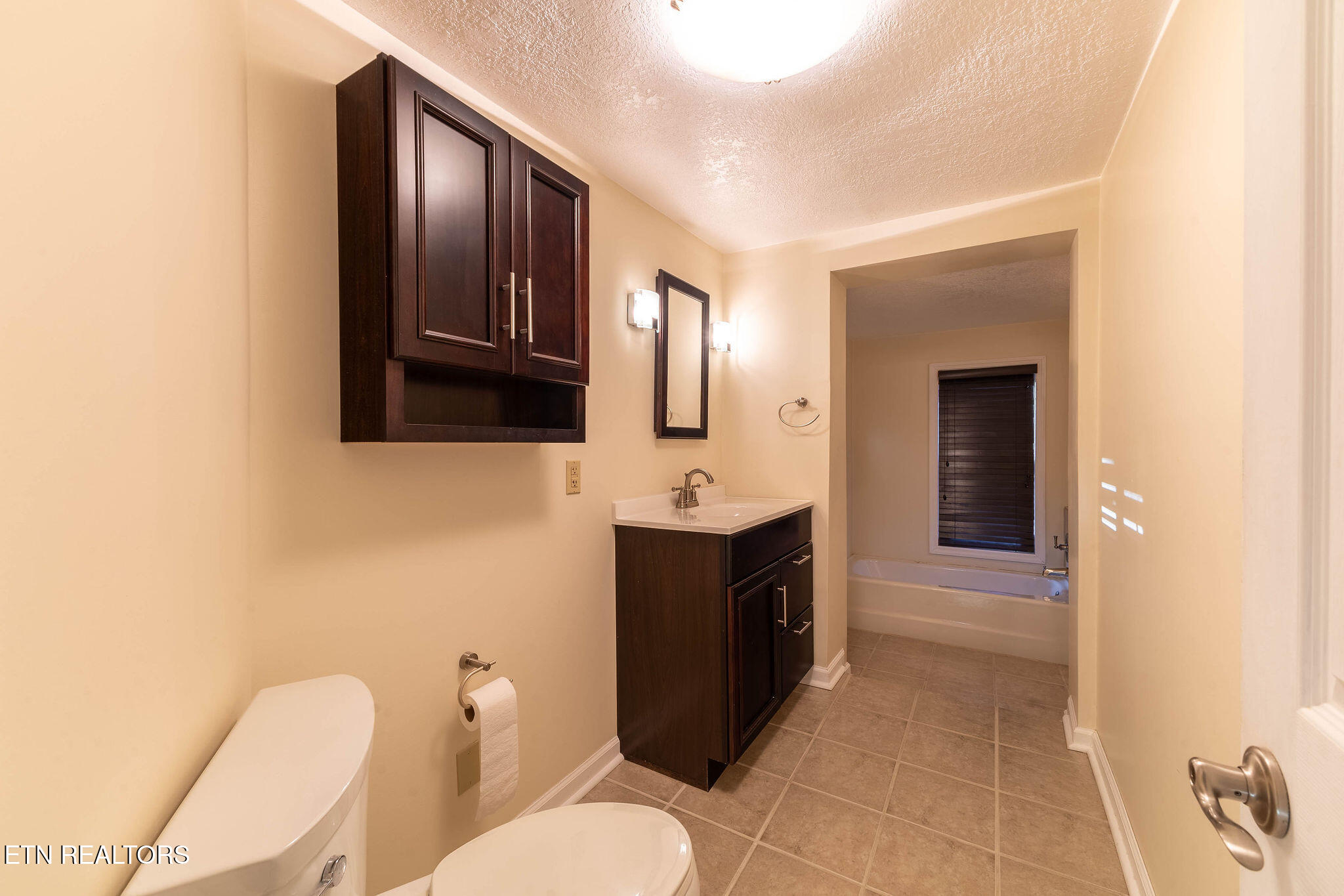 264 Mc Kinney Road Harriman, TN 37748 - Photo 23 of 38 Bathroom