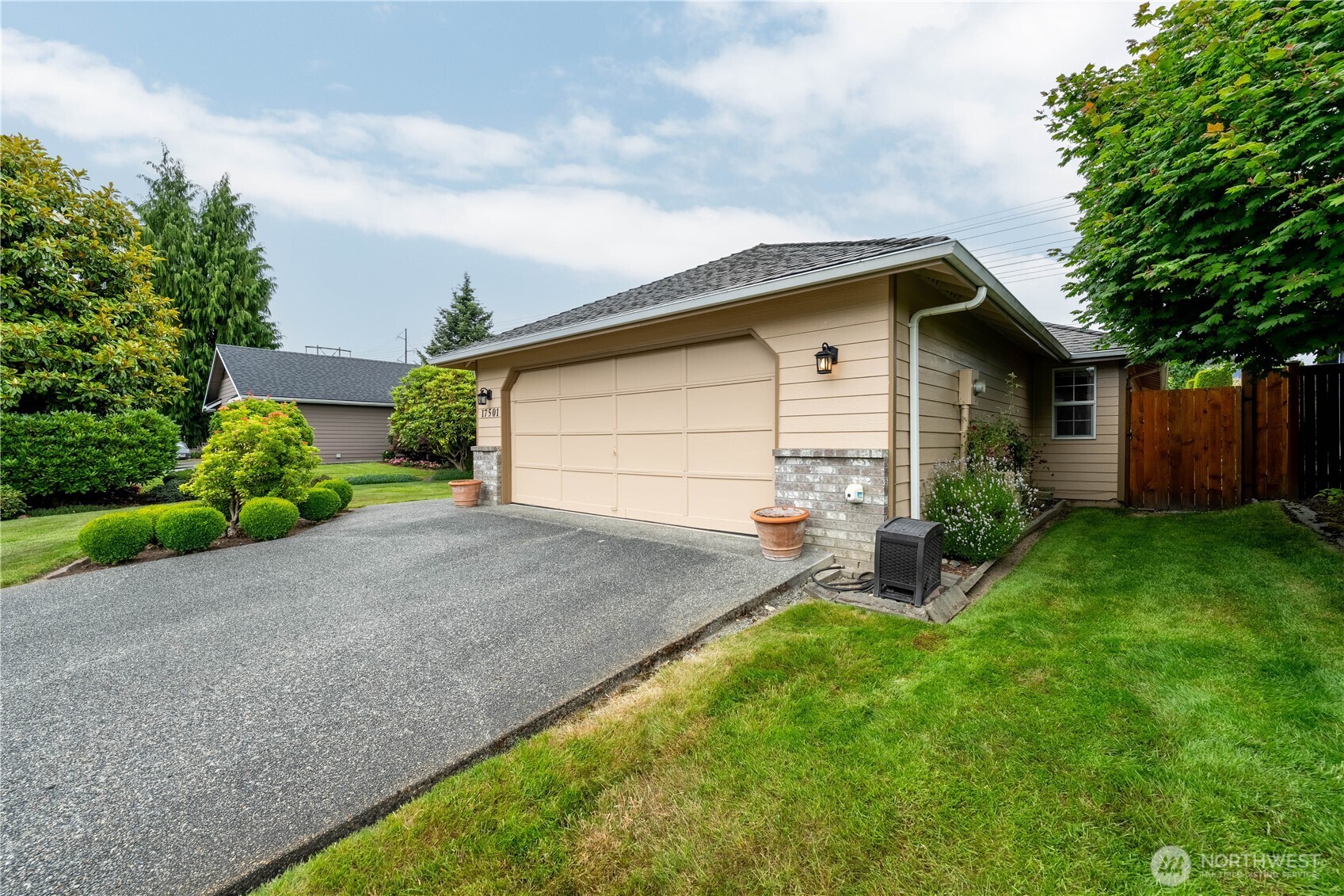17501 Osprey Road Arlington, WA 98223 - Photo 2 of 40