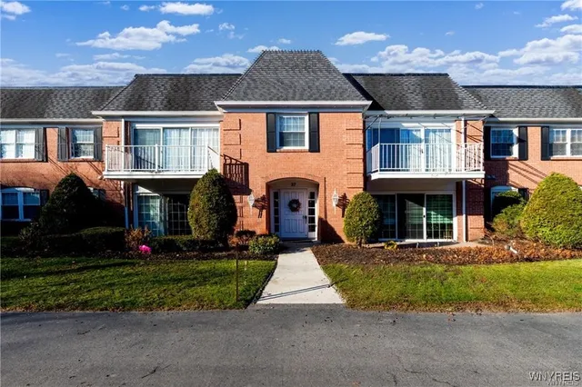 $274,900 | 27 Hickory Hill Road, Unit H, Amherst, NY 14221