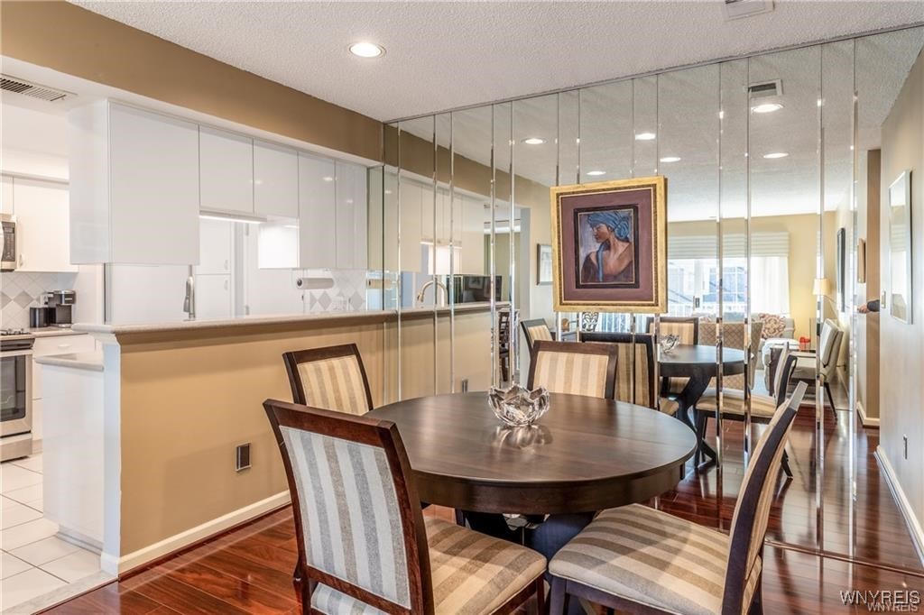 27 Hickory Hill Road, Unit H Amherst, NY 14221 - Photo 12 of 23