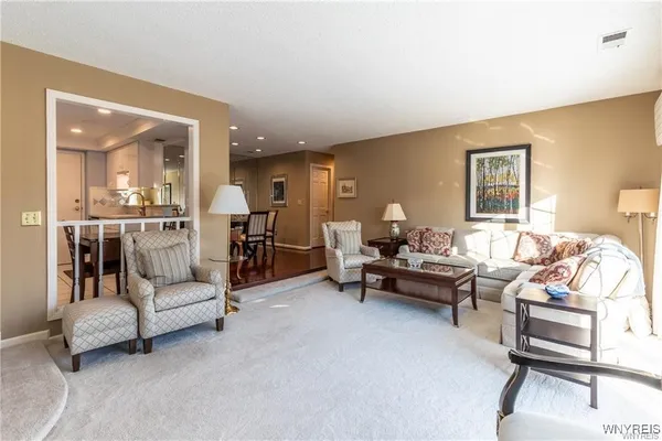 $274,900 | 27 Hickory Hill Road, Unit H, Amherst, NY 14221