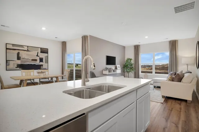 $409,990 | 1131 Bluebell Lane, Bartlett, IL 60103